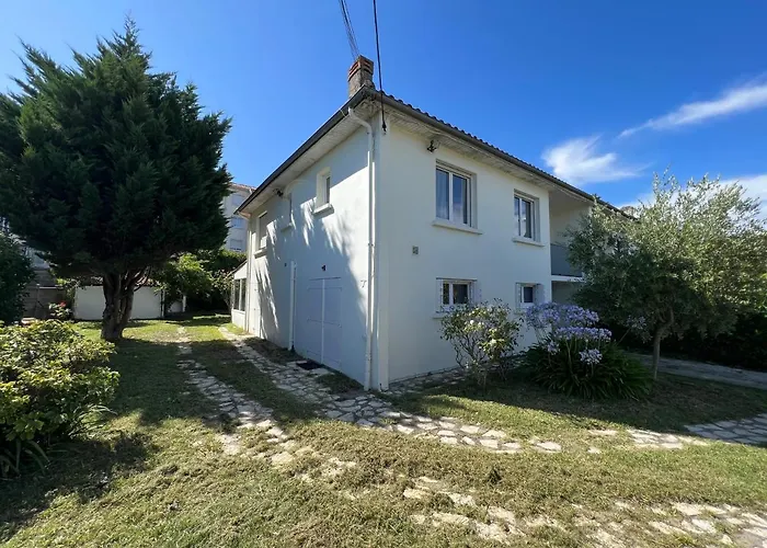 Maison Independante Avec 6 Chambres Proche Du Tram A