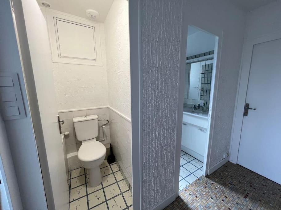 Holiday home Maison Independante Avec 6 Proche Du Tram A Lormont