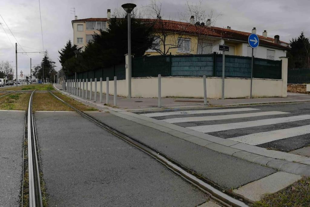 Holiday home Maison Independante Avec 6 Proche Du Tram A