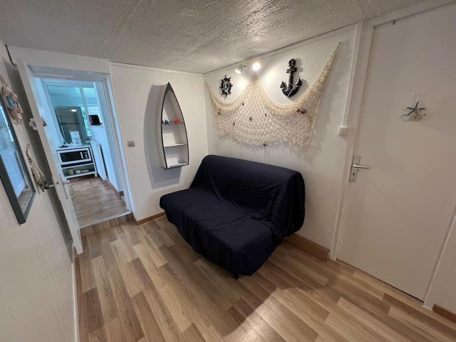 Holiday home Maison Independante Avec 6 Proche Du Tram A Lormont